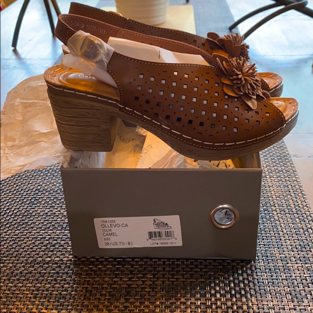 Camel colored Shoes